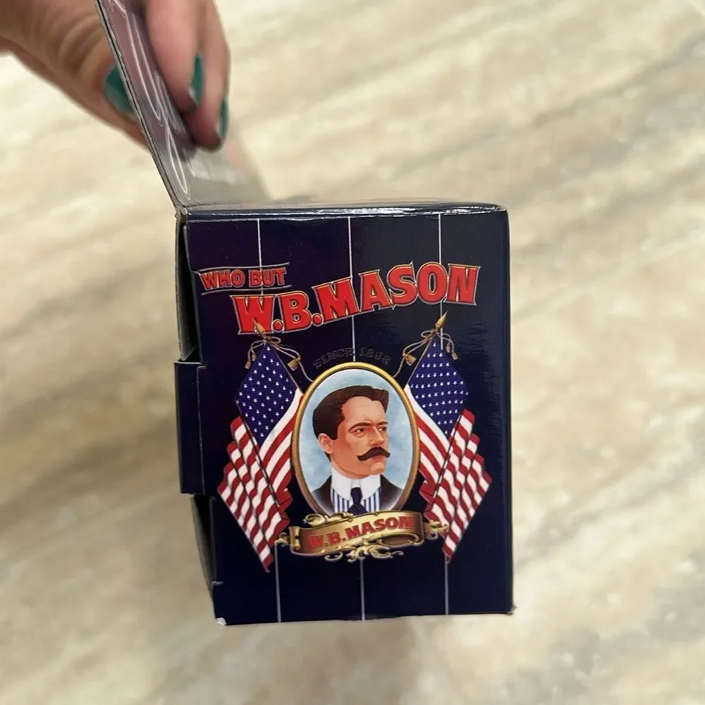 NIB Yankees limited edition, WB Mason truck - Picture 4 of 6